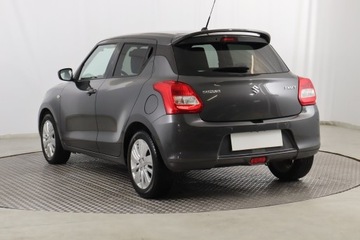 Suzuki Swift VI Hatchback 1.2 DualJet 90KM 2018 Suzuki Swift 1.2 DualJet, Salon Polska, zdjęcie 3