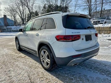 Mercedes GLB 2021 Mercedes-Benz GLB 250 4Matic 2021 2.0 Benzyna 221KM, zdjęcie 8