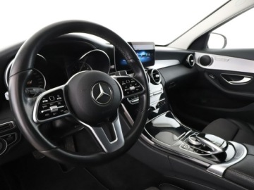 Mercedes Klasa C W205 Kabriolet Facelifting 1.5 200 184KM 2019 Mercedes C 200 mHEV automat full LED navi, zdjęcie 13