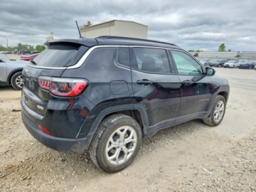 Jeep Compass II 2024 Jeep Compass Latitude 2024 2.0 Benzyna 200KM, zdjęcie 3