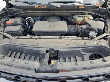 Chevrolet Suburban GMT900 2022 Chevrolet Suburban 2022r., K1500 Z71, 5.3L, od ubezpieczalni 5.3 Benzyna, zdjęcie 11