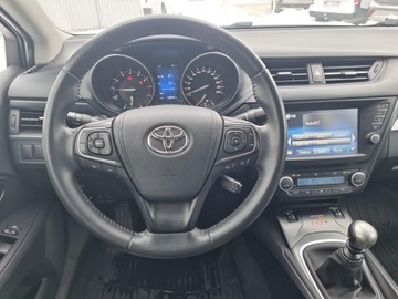 Toyota Avensis III Sedan Facelifting 2015 1.8 Valvematic 147KM 2016 Toyota Avensis III (2009-) Toyota Avensis 1.8 Prem, zdjęcie 14