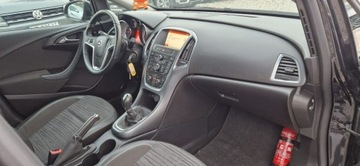 Opel Astra J GTC 1.4 100KM 2014 Opel Astra Super Stan Bezwypadkowy, zdjęcie 17