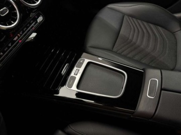 Mercedes CLA C118/X118 Coupe Facelifting 1.3 200 163KM 2024 Mercedes-Benz CLA 7G-DCT LED Kamera CarPlayAndroid Auto Podgrzewane fo, zdjęcie 23