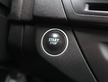 Renault Laguna III Hatchback 2.0 dCi 150KM 2009 Renault Laguna 2.0 dCi, Klima, Klimatronic, zdjęcie 21