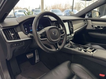 Volvo V90 II Plug-In Facelifting 2.0 T8 Plug-In Hybrid 391KM 2021 Volvo V90 T8 AWD Plug-In Hybrid R-Design HUD ACC Bowers Wilkins 2.0, zdjęcie 6