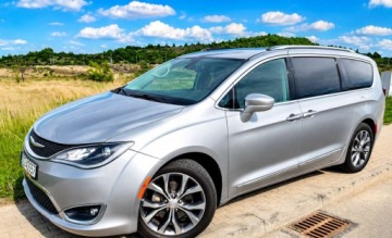 Chrysler Pacifica II 3.6 V6 291KM 2020 Chrysler Pacifica 3.6 V6 291KM Skora LED El. DrzwiKlapa 3.6 Benzyna 291KM