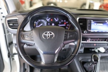 Toyota 2020 Toyota Proace Verso 1.5 D4-D Medium Business 1.5 Diesel 120KM, zdjęcie 16