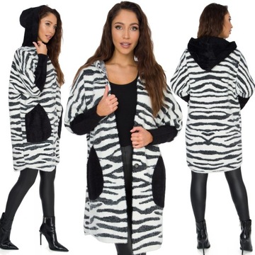 066_ L/40 _ PŁASZCZ Z KAPTUREM z ALPAKI wzór ZEBRY