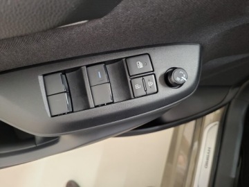 Toyota Yaris IV Hatchback 1.5 Hybrid Dynamic Force 116KM 2024 Toyota Yaris Hybrid 1.5 Comfort IV (2020-) Hybrid, zdjęcie 17