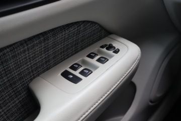 Volvo V60 I Kombi Facelifting 2.0 D3 DRIVE-E 150KM 2018 Volvo V60 D3 2.0, Skóra, Navi, Klima, Klimatronic, zdjęcie 20