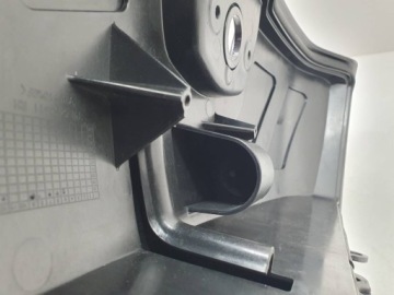 ПРАВАЯ КРЫШКА БАГАЖНИКА 5455123-692 INDIAN CHIEFTAIN LIMITED