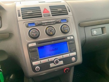 Volkswagen Touran I 1.4 TSI 140KM 2008 Volkswagen Touran Automat 1.4 Benzyna 140KM, zdjęcie 15