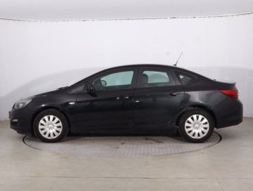 Opel Astra J Sedan 1.6 Twinport ECOTEC 115KM 2016 Opel Astra 1.6 16V, Salon Polska, Klima, Tempomat, zdjęcie 2