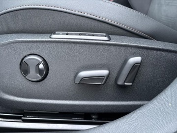 Cupra Leon II 2025 Cupra Leon Sportstourer 1.5 eTSI 150 KM 7-biegowa, zdjęcie 9