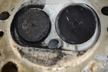 Mercedes R107 SL SLC 350 3.5 M116 Головка правая