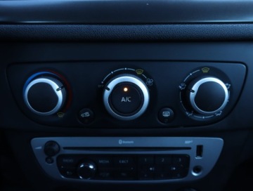 Renault Megane III Grandtour Facelifting 2013 1.5 Energy dCi 95KM 2016 Renault Megane 1.5 dCi, Salon Polska, Klima, zdjęcie 17