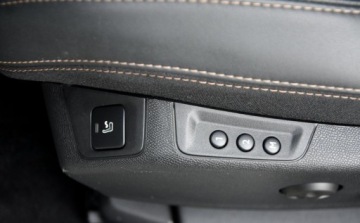 Peugeot 5008 II Crossover 2.0 BlueHDI 180KM 2020 Peugeot 5008 totalny full SKORA Alusy LED Navi. BLIS linne assist Grzane f, zdjęcie 24