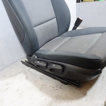BMW 1 E87 SEDADLO SPOLUJEZDCE PRAVÝ OHŘÍVAČ