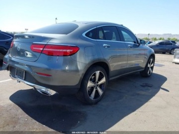 Mercedes GLC C253 2018 Mercedes-Benz GLC 2018 MERCEDES-BENZ GLC 300 COUPE 4MATIC 2.0 Benzyna 241KM, zdjęcie 4
