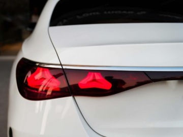 Mercedes Klasa E W214 Sedan 2.0 220d 197KM 2025 E Klasa 220 d 4-Matic AMG 2.0 (197KM) 2025, zdjęcie 15