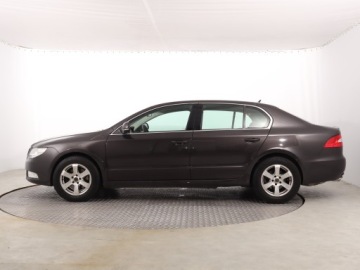 Skoda Superb II Sedan 2.0 TSI 200KM 2010 Skoda Superb 2.0 TSI, Salon Polska, DSG, Xenon, zdjęcie 2