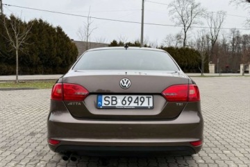 Volkswagen Jetta VI Sedan 1.4 TSI 122KM 2012 Volkswagen Jetta Volkswagen Jetta 1.4 TSI Highline Perfectline DSG 1.4, zdjęcie 8