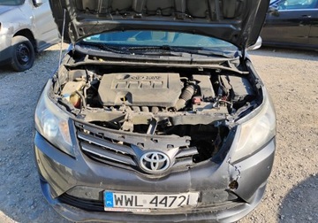 Toyota Avensis III Sedan Facelifting 1.8 Valvematic 147KM 2012 Toyota Avensis 2012r, 1.8 LPG. Uszkodzony przod. Jezdzi. 1.8 BenzynaLPG, zdjęcie 4