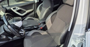 Peugeot 2008 I SUV Facelifting 1.2 PureTech 110KM 2018 Peugeot 2008 1.2 110KM Lifting Klimatronic Tempomat Nawigacja 1.2 Benzyna, zdjęcie 12