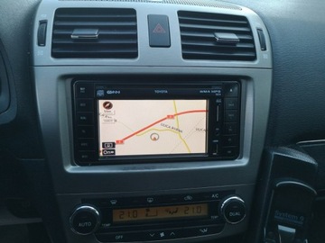 Toyota Avensis III Wagon 2.0 D-4D 126KM 2010 Toyota Avensis 2.0 D-4D 126KM Nav Kamera Klimatron, zdjęcie 14