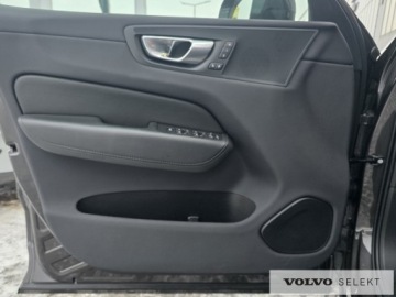 Volvo XC60 II 2023 Volvo XC 60 FV23 Plus Bright B4 B 197KM Aut ACC Sk, zdjęcie 13