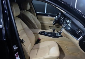 BMW Seria 5 F10-F11 Touring 520d 184KM 2012 BMW Seria 5 Kombi_HAK_Skory_Podgrzewane fotele_Nawigacja_ 2.0 Diesel 184KM, zdjęcie 20