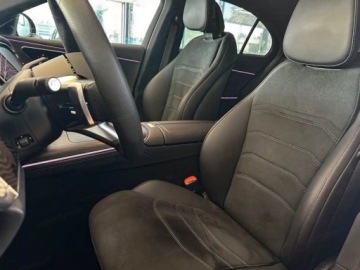 Mercedes Klasa E W214 Sedan 2.0 200 204KM 2025 MERCEDES-BENZ E Klasa 200 AMG Sedan 2.0 (204KM) 2025, zdjęcie 6