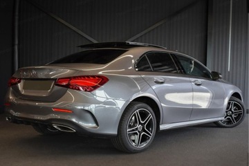 Mercedes Klasa A W177/V177 Sedan Plug-In Facelifting 1.3 250e 218KM 2023 MERCEDES-BENZ A Klasa 250 e AMG Line 1.3 (218KM) 2023, zdjęcie 4