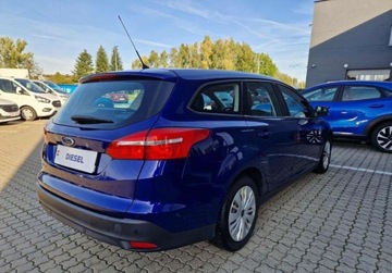 Ford Focus III Kombi Facelifting 1.5 TDCi 95KM 2017 Ford Focus Ford Focus 1.5 TDCiEcoBlue 95 KM M6 SalonPLSerwisASOFVMarza, zdjęcie 5