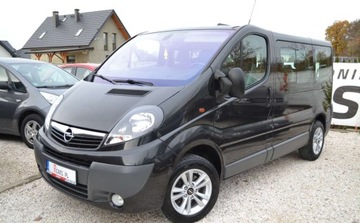 Opel Vivaro A Combi L1 2.0 CDTI 115KM 2011 Opel Vivaro Bezwypadkowe - Niski przebieg - Bez korozji - Oplacony 2.0, zdjęcie 11