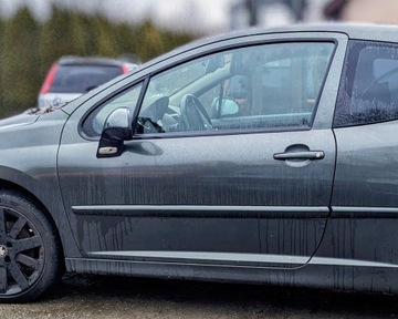 DVEŘE LEVÉ PEUGEOT 207 3D EZQ