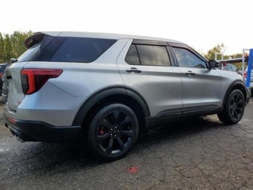 Ford Explorer VI 2022 Ford Explorer 2022, 3.0L, 4x4, ST, porysowany lakier, zdjęcie 3