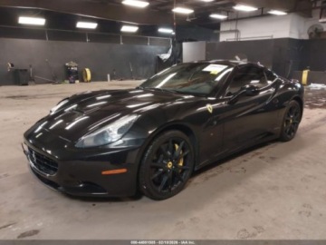 Ferrari California 2011 Ferrari California 2011 4.3 Benzyna 453KM, zdjęcie 2