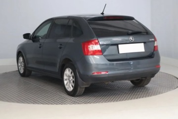 Skoda Rapid II Spaceback 1.4 TDI 90KM 2015 Skoda Rapid Spaceback 1.4 TDI, Salon Polska, DSG, zdjęcie 3