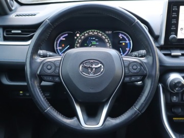 Toyota RAV4 IV MPV Facelifting 2.5 Hybrid 197KM 2018 Toyota RAV 4 2.5 Hybrid, Salon Polska, zdjęcie 17