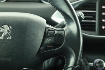 Peugeot 308 II SW 1.2 PureTech 110KM 2015 Peugeot 308 1.2 e-THP, Salon Polska, Serwis ASO, zdjęcie 15