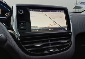 Peugeot 2008 I SUV Facelifting 1.2 PureTech 110KM 2018 Peugeot 2008 232 Allure 110 KM Automat I wl. Serwisowany w ASO GWARANCJA, zdjęcie 16