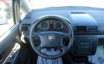 Seat Alhambra I (7MS) Minivan Facelifting 2.0 TDI 140KM 2008 Seat Alhambra 2.0TDI 140KM 7osobowy Zarejestrowany Wymieniony rozrzad Opon, zdjęcie 9