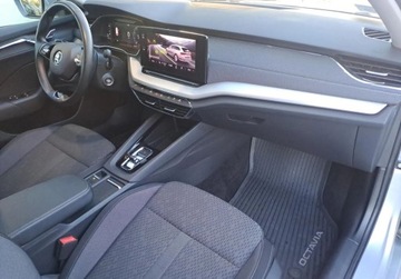 Skoda Octavia IV Kombi 1.5 TSI e-Tec Mild Hybrid 150KM 2022 Skoda Octavia Hak Style Virtual 1,5 TSI E-Tec 150KM Serwis ASO Salon PL VA, zdjęcie 10