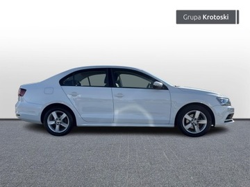 Volkswagen Jetta VI Sedan Facelifting 1.4 TSI 125KM 2016 Volkswagen Jetta 1.4TSI 125KM Comfortline (Salon P, zdjęcie 7