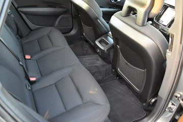 Volvo S90 II Sedan 2.0 D3 150KM 2019 Volvo S90 2,0D3 150KM Navi Alu Podg. Fotele Gwara, zdjęcie 6