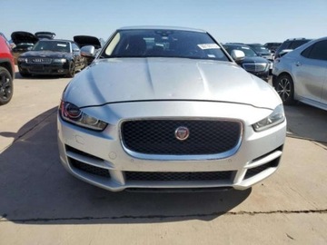 Jaguar XE Sedan 2.0 i4 240KM 2017 Jaguar XE 2017 JAGUAR XE PRESTIGE, Amer-Pol, zdjęcie 5