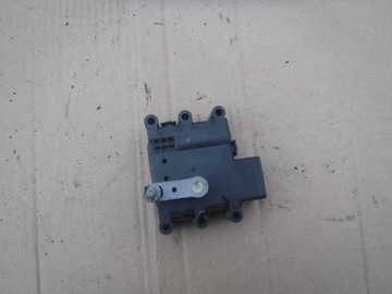 MOTOREK RADIÁTORU MAZDA 6 CX7 3701Q