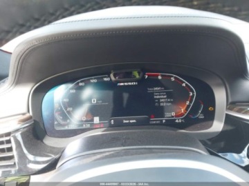 BMW Seria 5 G30-G31 2021 BMW Seria 5 M550i xDrive 2021 4.4 Benzyna 523KM, zdjęcie 10